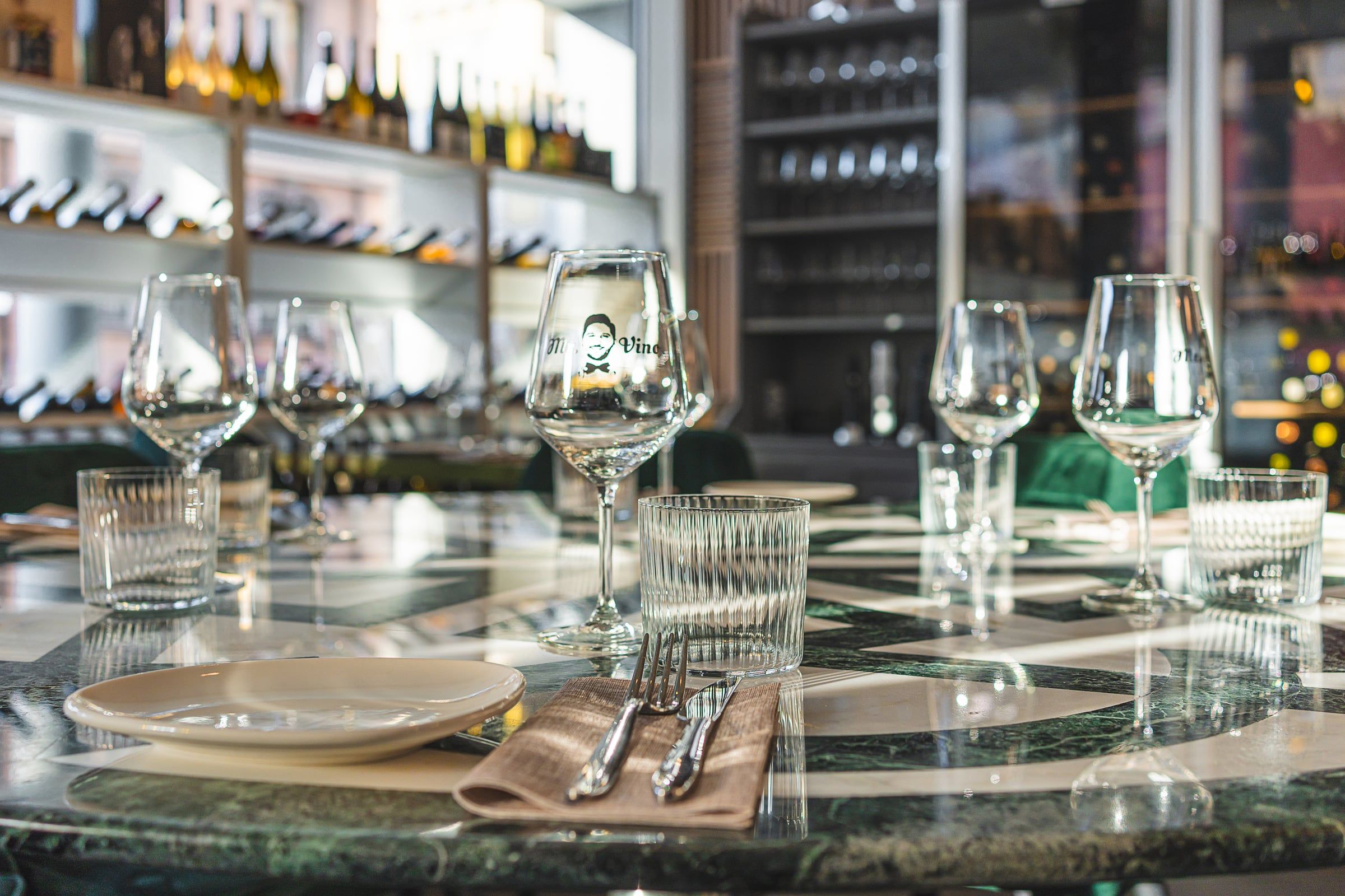 Mr.Vino Wine Bar ambiance